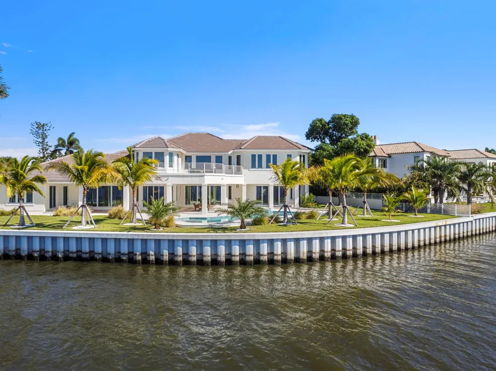 526 Point Lane Vero Beach, FL 32963