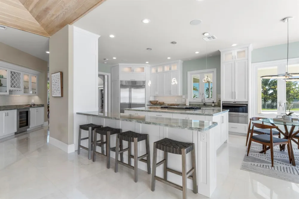 526 Point Lane Vero Beach, FL 32963