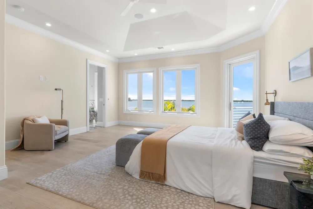 526 Point Lane Vero Beach, FL 32963