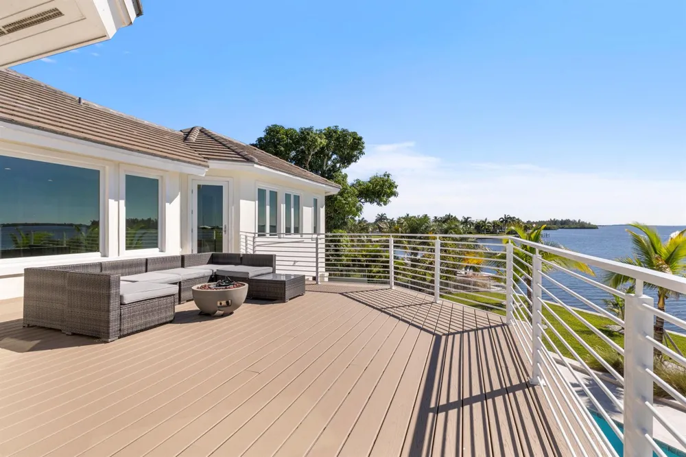 526 Point Lane Vero Beach, FL 32963