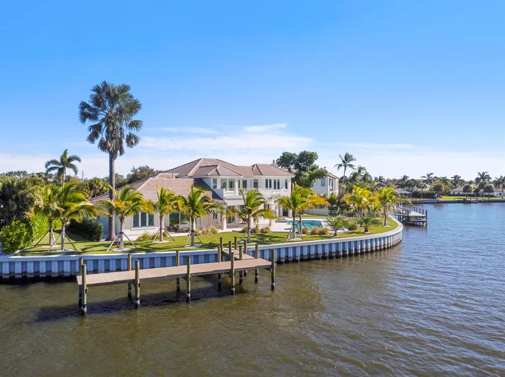 526 Point Lane Vero Beach, FL 32963