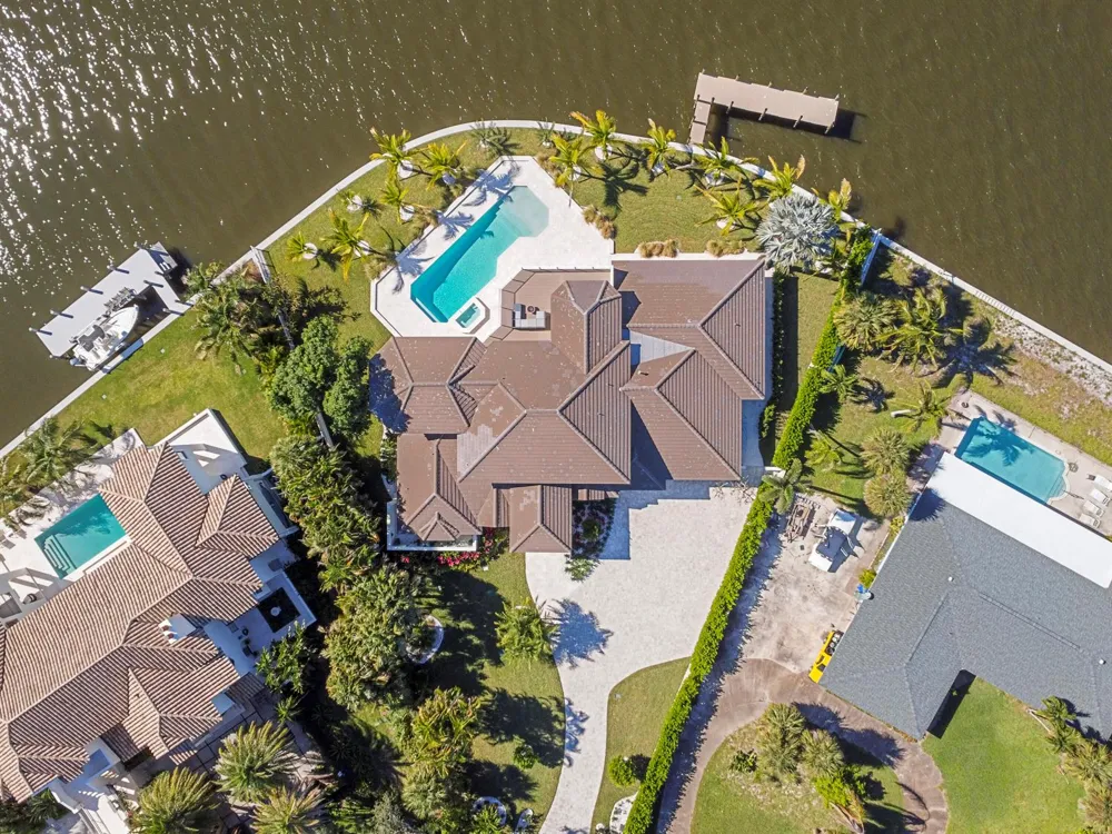 526 Point Lane Vero Beach, FL 32963