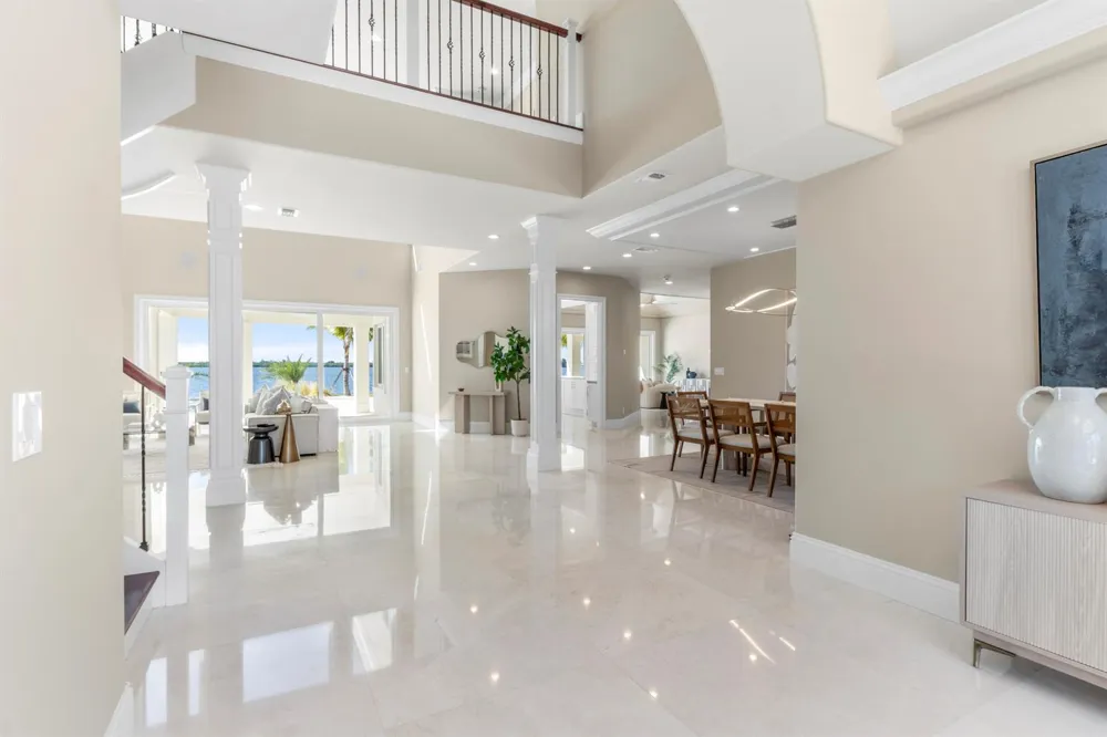526 Point Lane Vero Beach, FL 32963