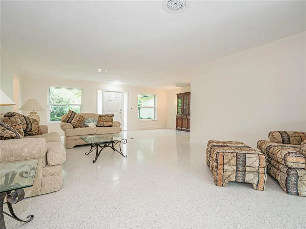 626 Honeysuckle Lane Vero Beach, FL 32963