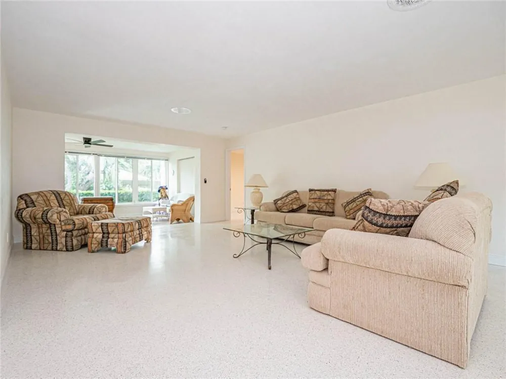 626 Honeysuckle Lane Vero Beach, FL 32963