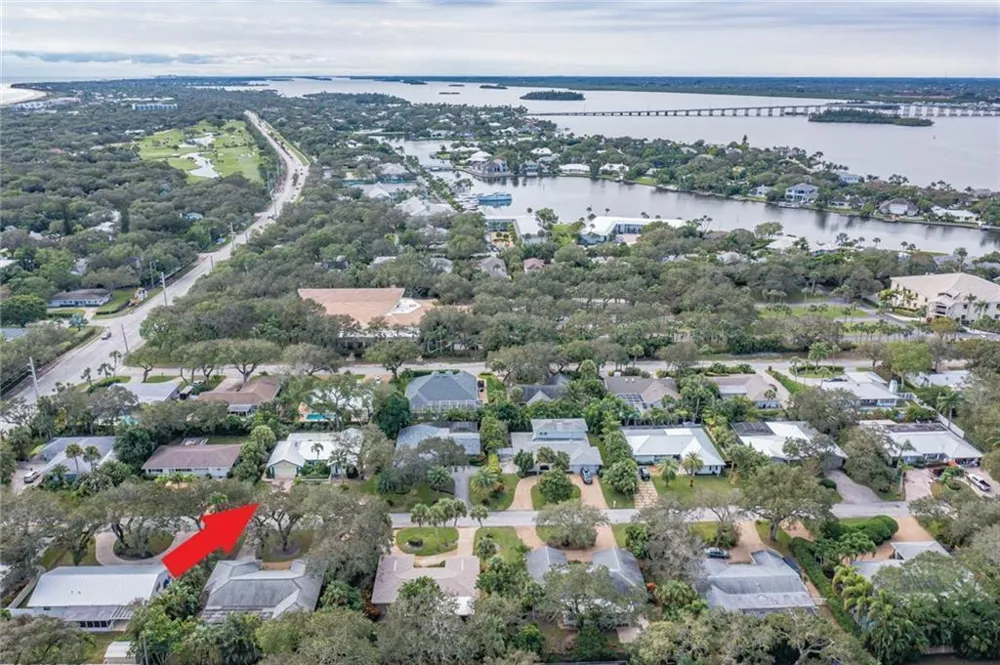 626 Honeysuckle Lane Vero Beach, FL 32963