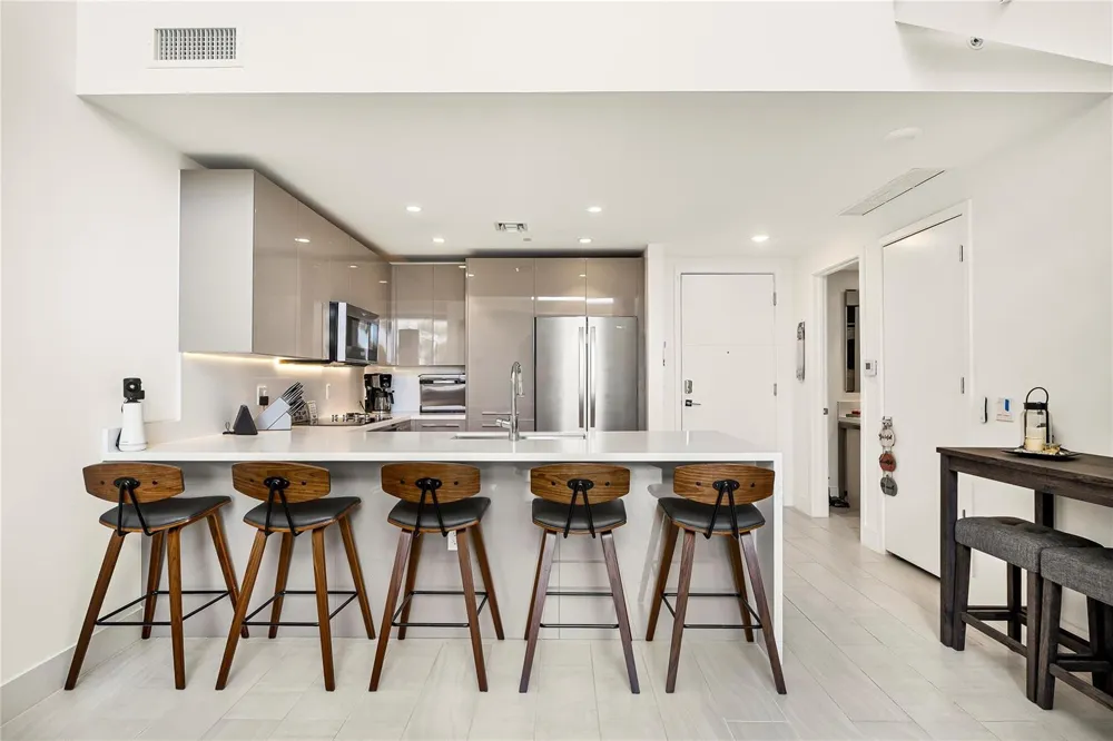 2000 METROPICA WAY #216 Sunrise, FL 33323