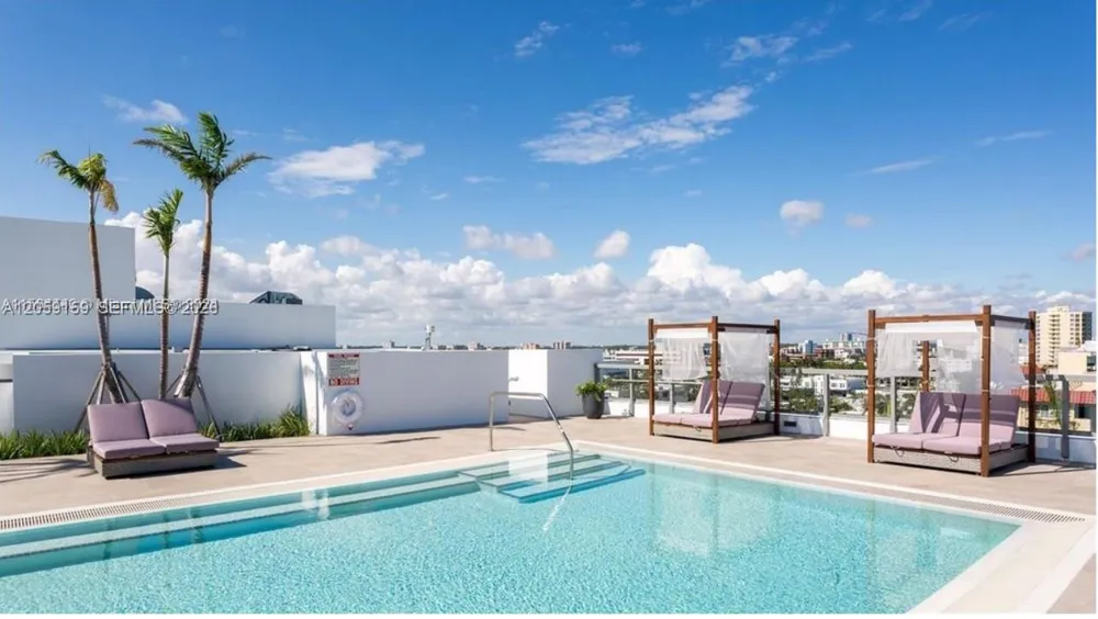 9261 E Bay Harbor Dr #503 Bay Harbor Islands, FL 33154