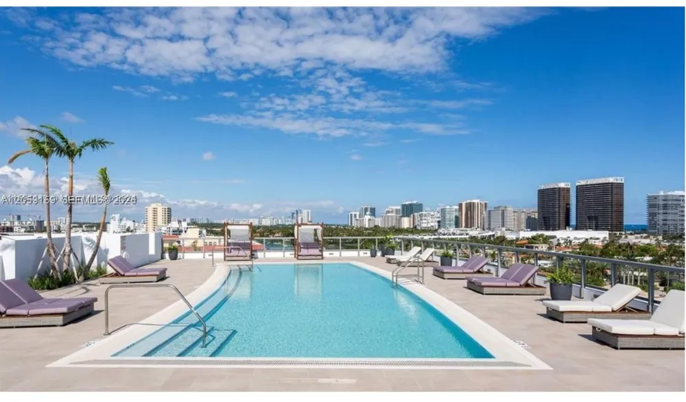9261 E Bay Harbor Dr #503 Bay Harbor Islands, FL 33154