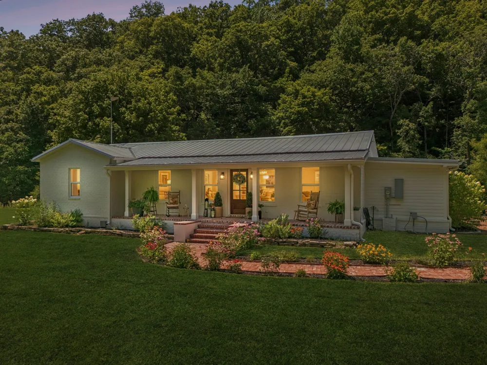 8188 Shoals Branch Rd Primm Springs, TN 38476