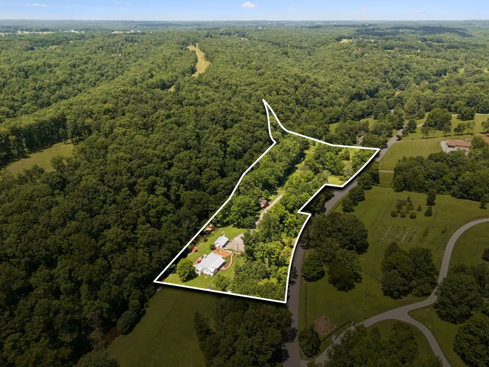 8188 Shoals Branch Rd Primm Springs, TN 38476