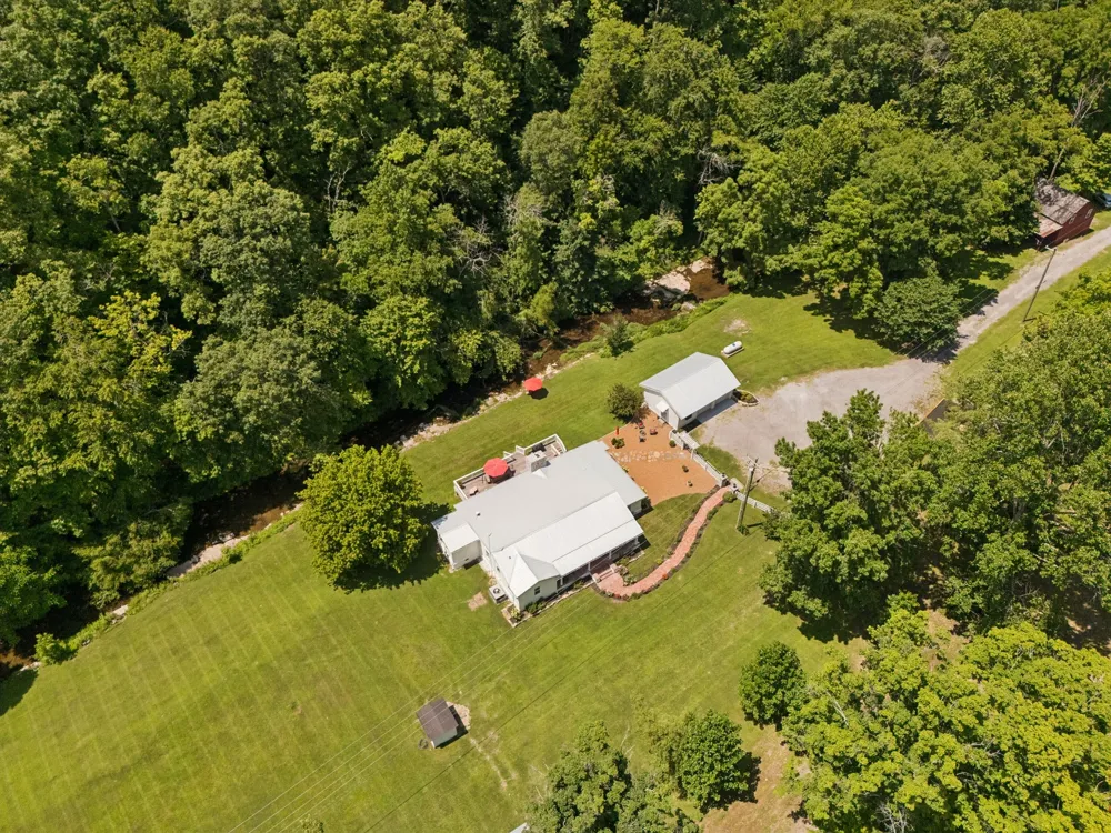 8188 Shoals Branch Rd Primm Springs, TN 38476