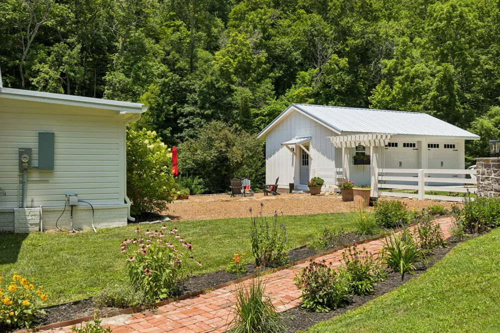 8188 Shoals Branch Rd Primm Springs, TN 38476