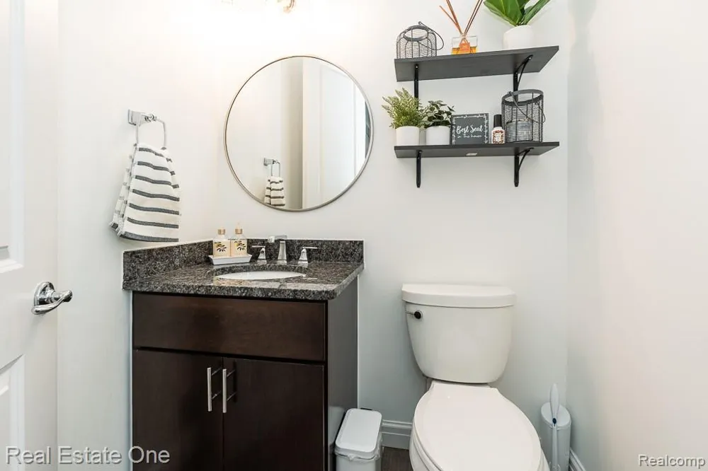 4176 Oak Arbor Court Rochester City, MI 48306