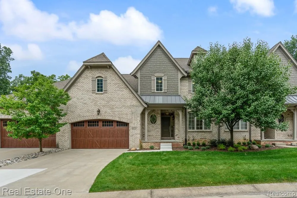 4176 Oak Arbor Court Rochester City, MI 48306