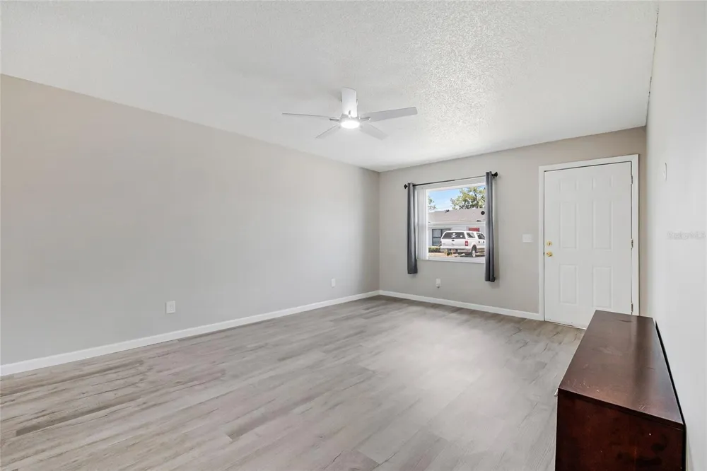 106 LAKE VILLA WAY Kissimmee, FL 34743