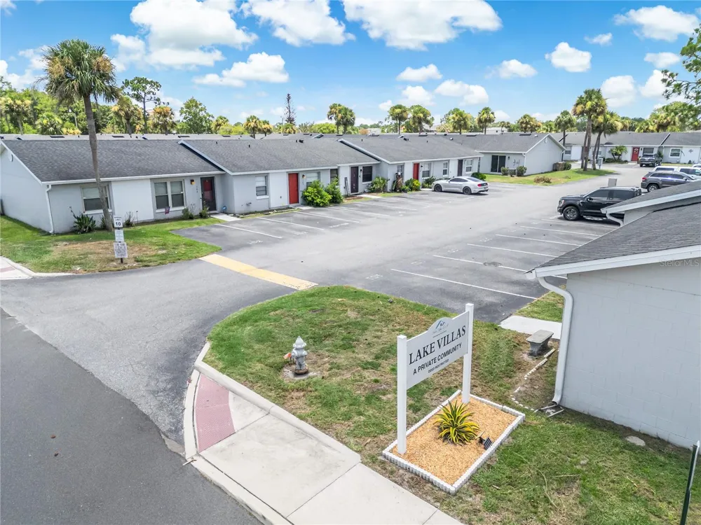 106 LAKE VILLA WAY Kissimmee, FL 34743