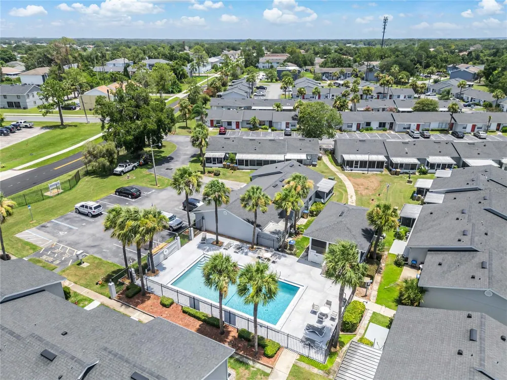 106 LAKE VILLA WAY Kissimmee, FL 34743
