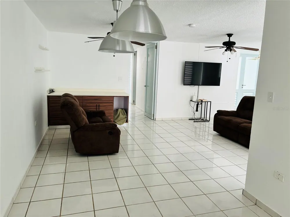 210 CALLE FIRMAMENTO Carolina, PR 00979