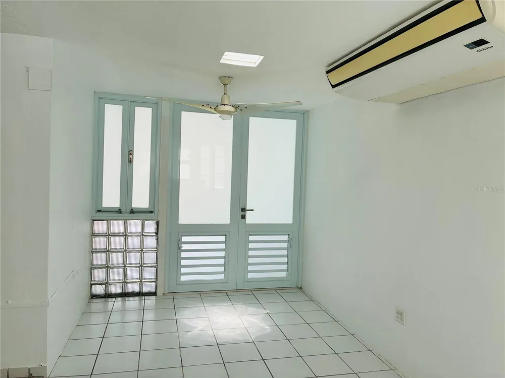 210 CALLE FIRMAMENTO Carolina, PR 00979