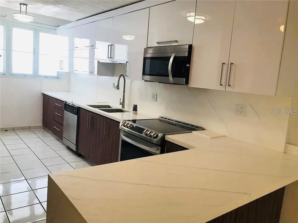 210 CALLE FIRMAMENTO Carolina, PR 00979