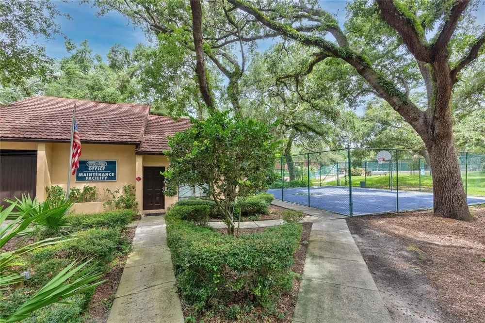 2612 2ND COURT Palm Harbor, FL 34684