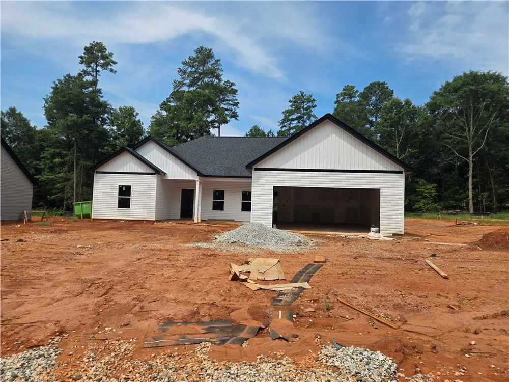 154 Preserve Trail Lavonia, GA 30553