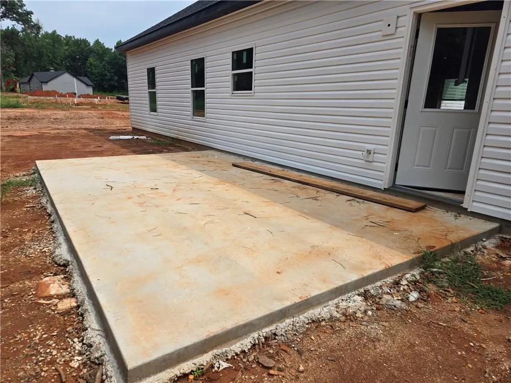 154 Preserve Trail Lavonia, GA 30553
