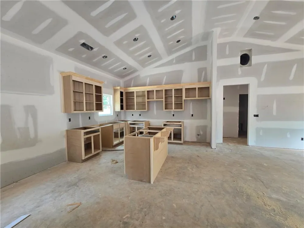 154 Preserve Trail Lavonia, GA 30553