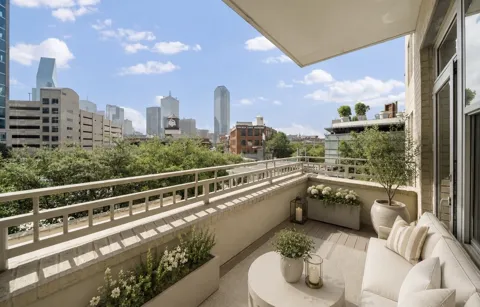 2323 Houston Street #310