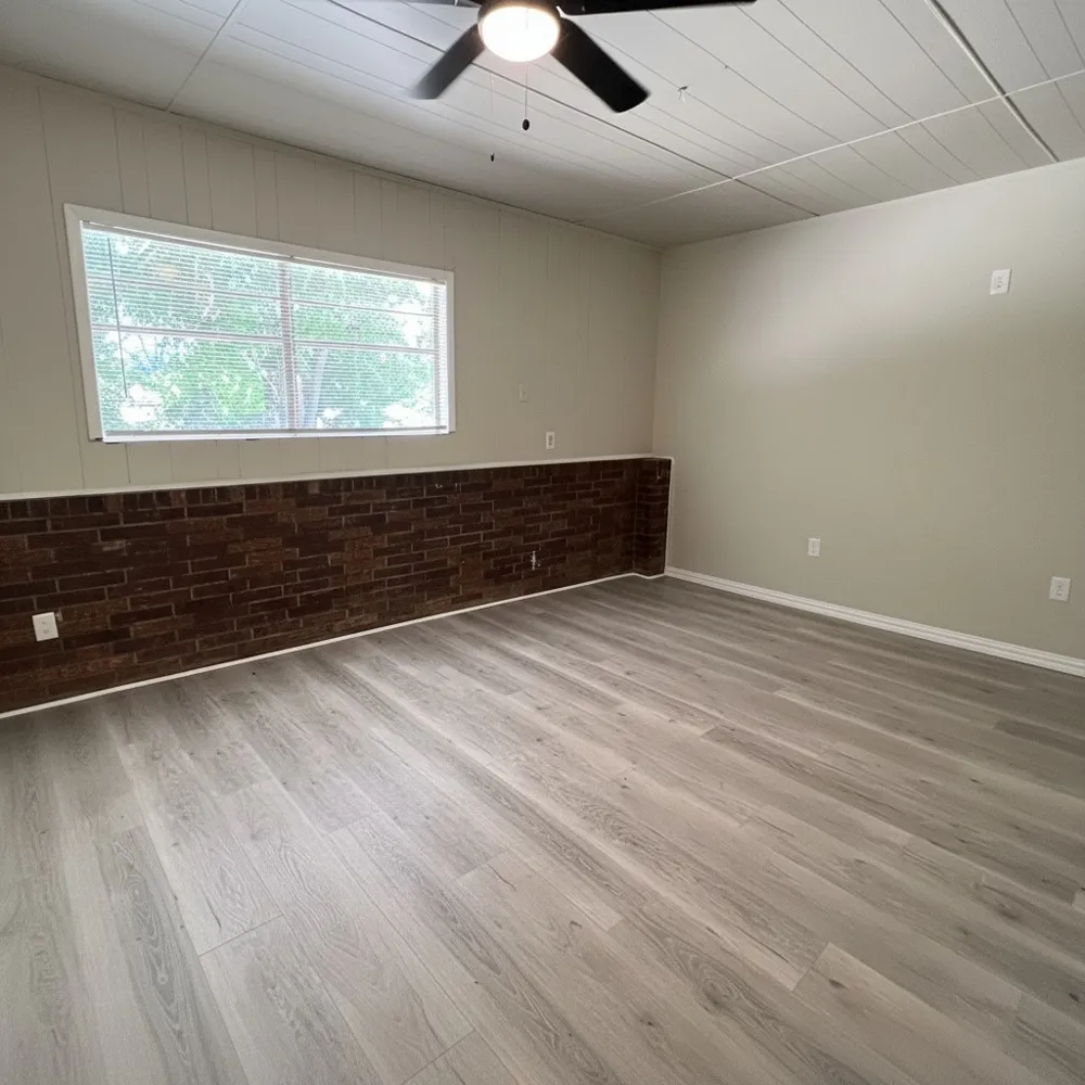 403 Montgomery Street Pittsburg, TX 75686