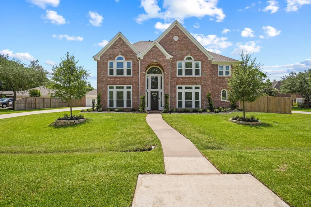 403 Trail Head Street Friendswood, TX 77546