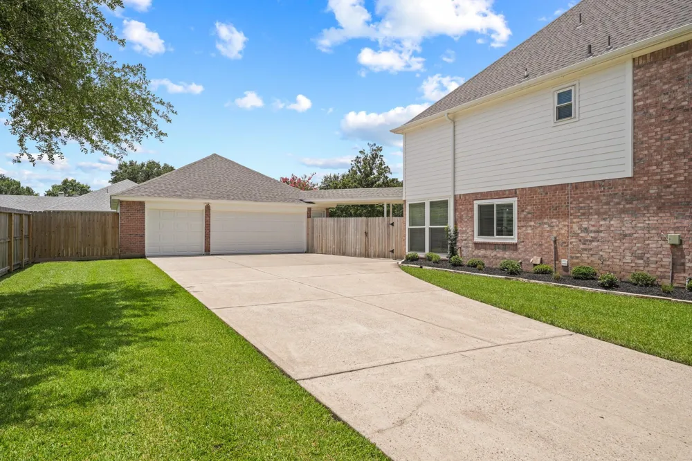 403 Trail Head Street Friendswood, TX 77546