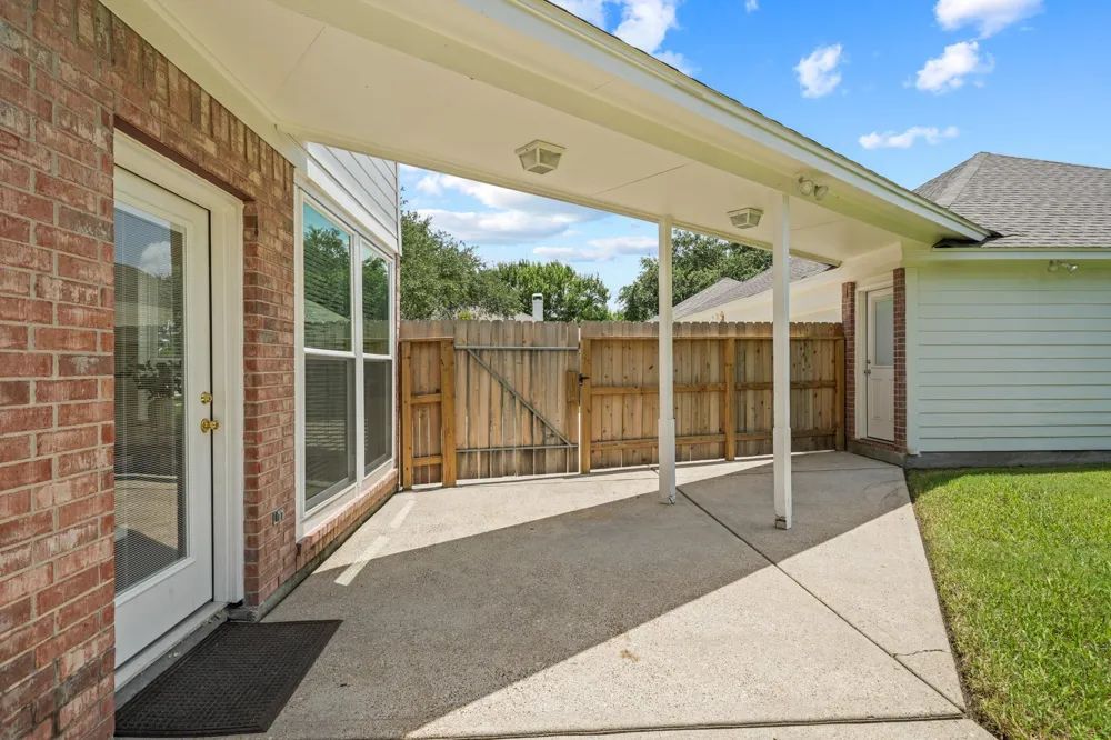 403 Trail Head Street Friendswood, TX 77546