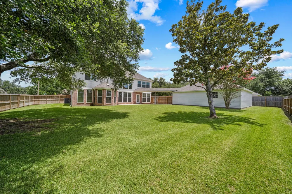 403 Trail Head Street Friendswood, TX 77546