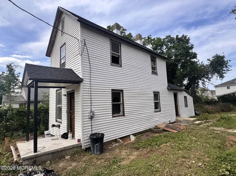 117 Laurel Street