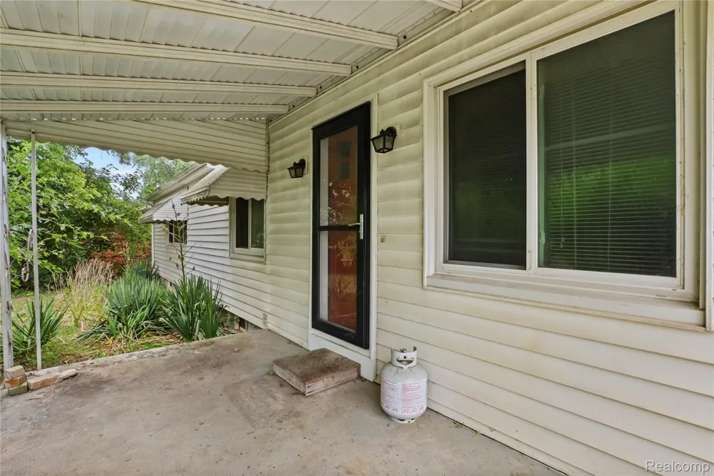 10835 Fieldcrest Drive Green Oak Township, MI 48116