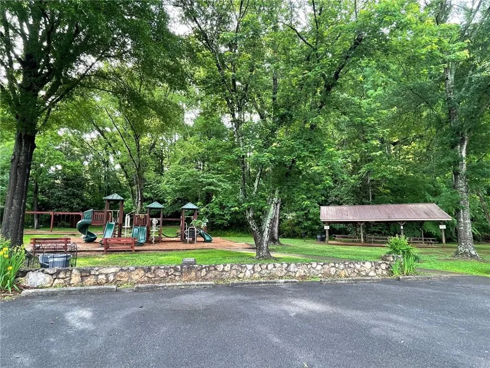 TR 1A Chalcrest Way Cave Spring, GA 30124