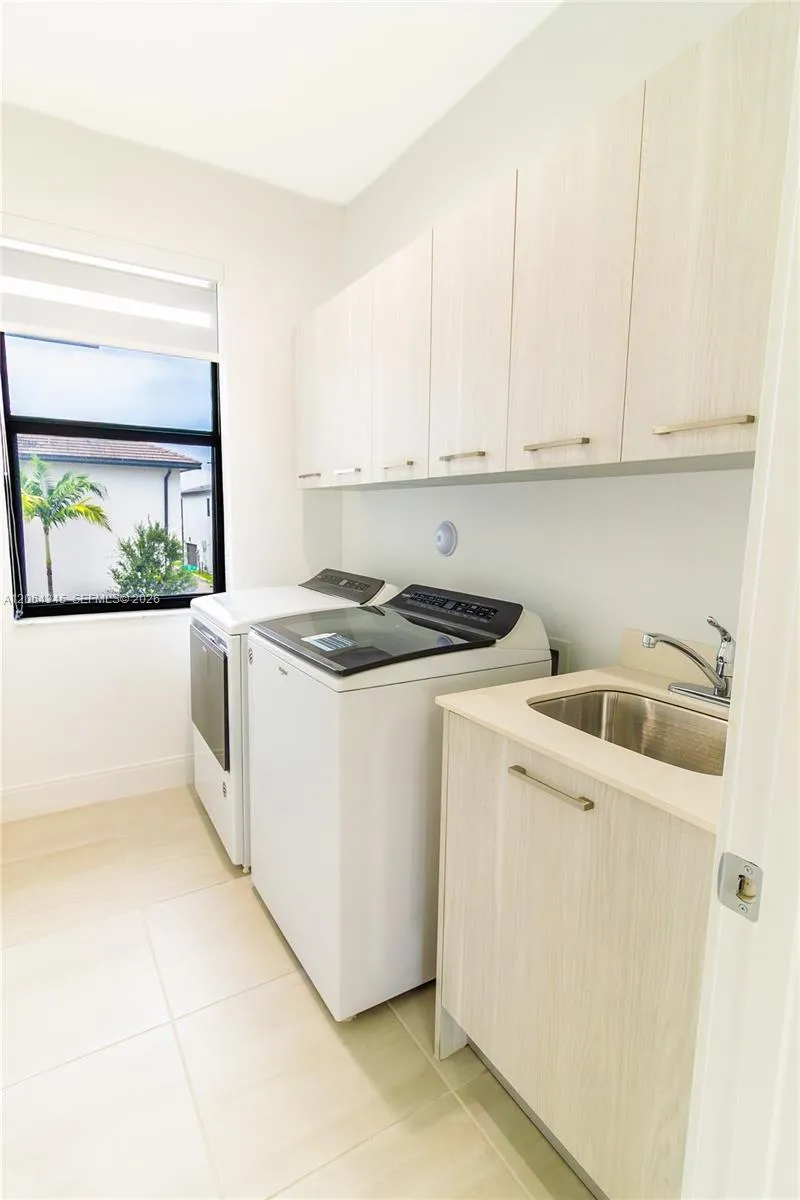 4311 NW 82nd Ave Doral, FL 33166