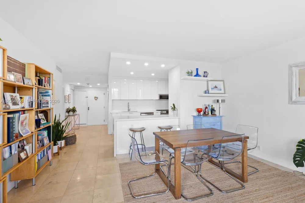161 Crandon Blvd #317 Key Biscayne, FL 33149