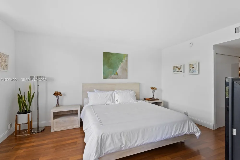 161 Crandon Blvd #317 Key Biscayne, FL 33149