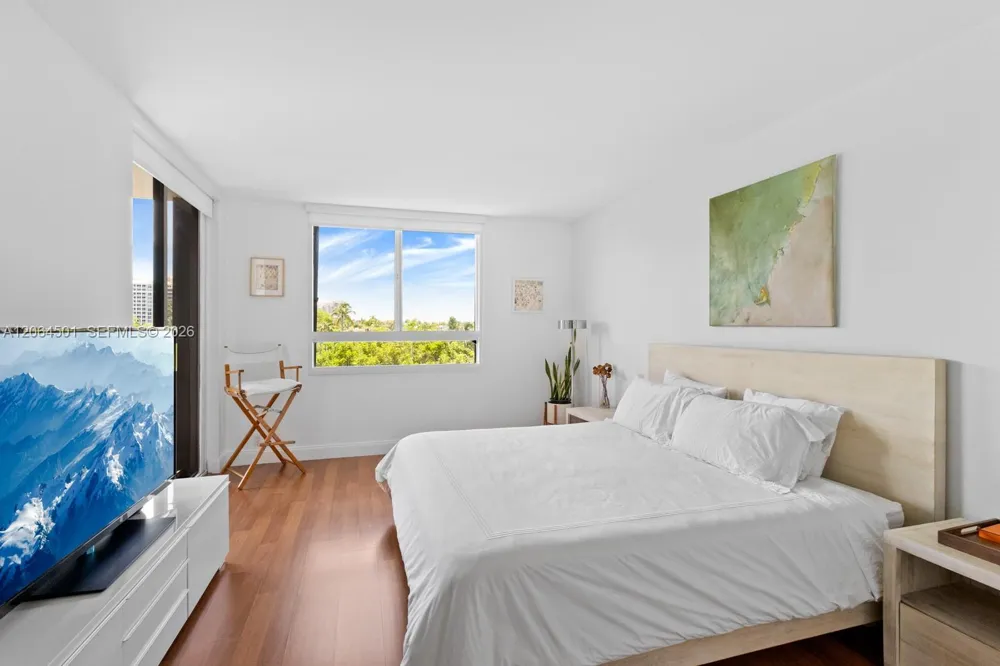 161 Crandon Blvd #317 Key Biscayne, FL 33149