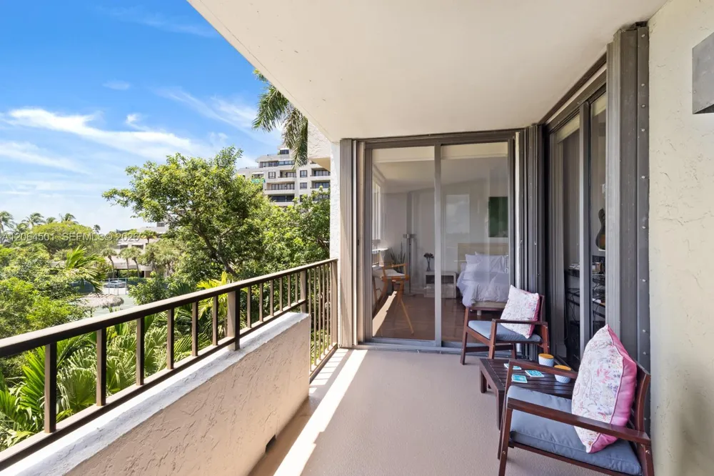 161 Crandon Blvd #317 Key Biscayne, FL 33149