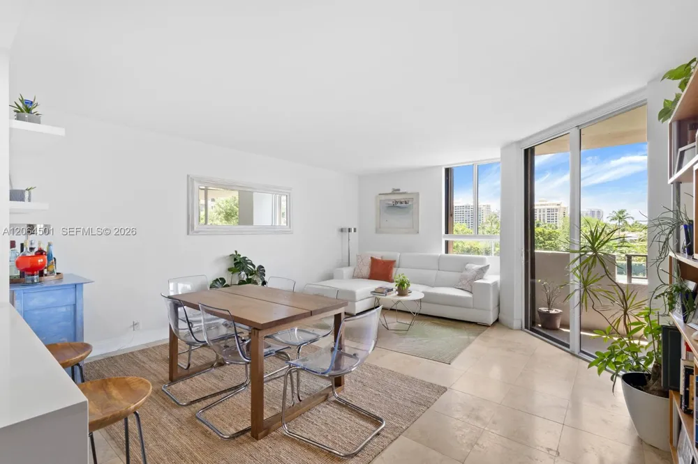 161 Crandon Blvd #317 Key Biscayne, FL 33149