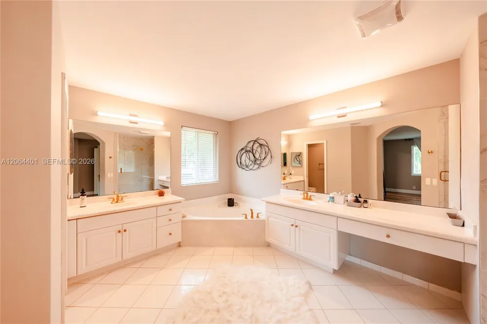 3917 Heron Ridge Ln Weston, FL 33331