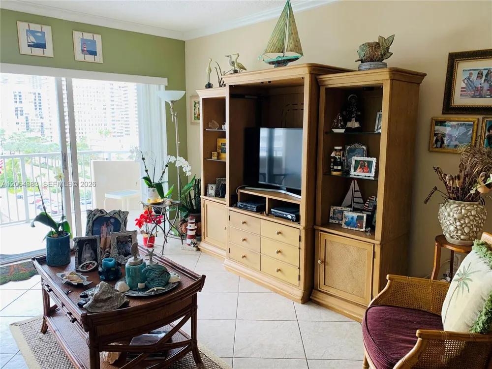 1985 S Ocean Dr #6K Hallandale Beach, FL 33009