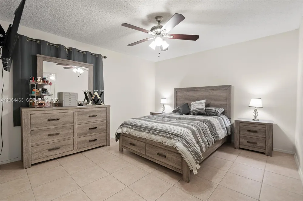 2866 S University Dr #5307 Davie, FL 33328