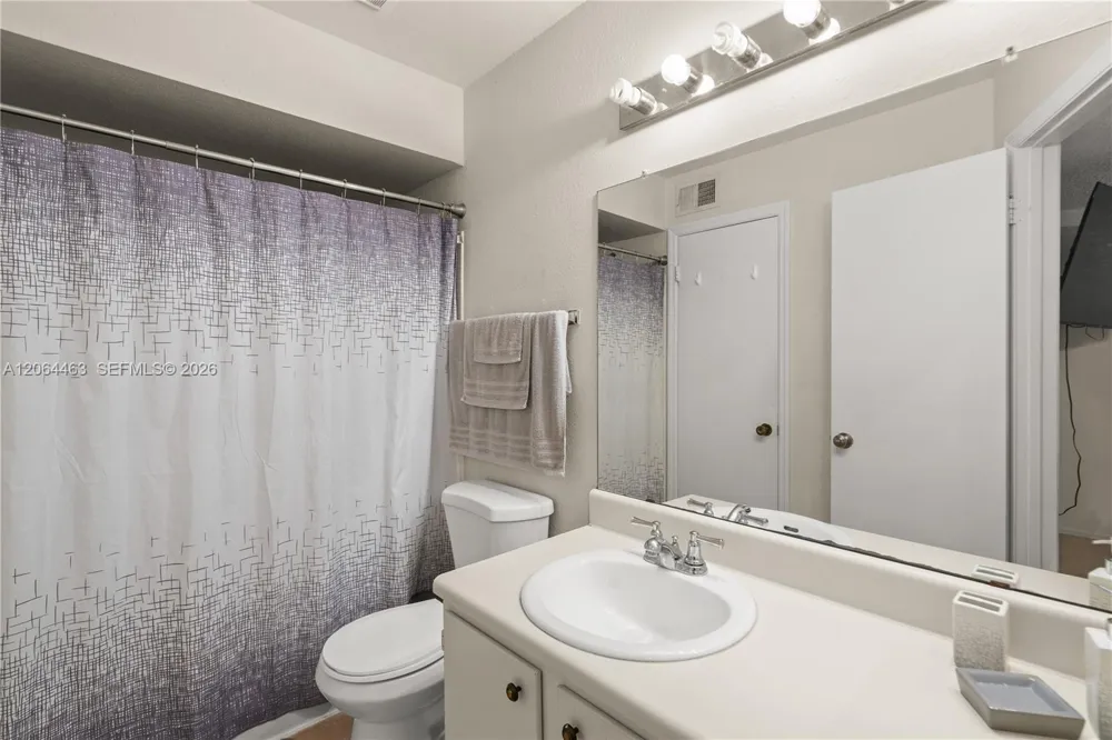 2866 S University Dr #5307 Davie, FL 33328