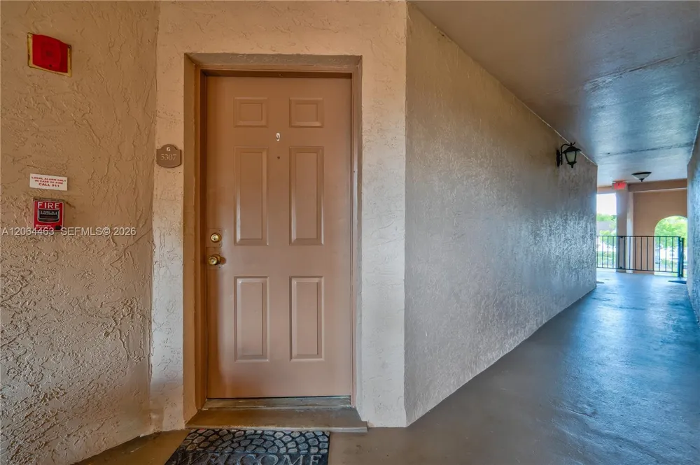 2866 S University Dr #5307 Davie, FL 33328