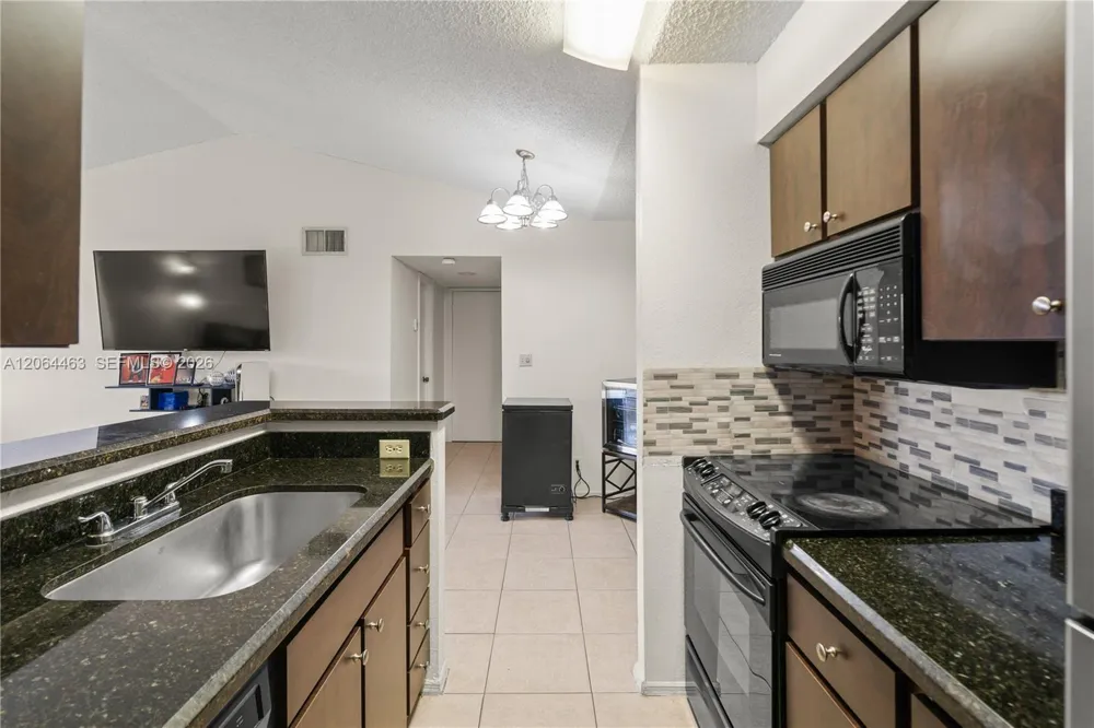 2866 S University Dr #5307 Davie, FL 33328